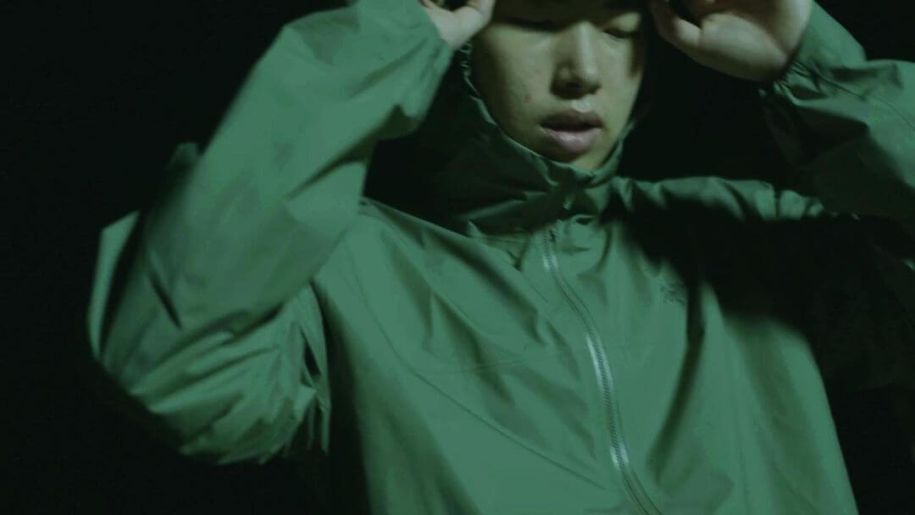 《高等Rapper》饒舌歌手爆「偷抓男孩嫩蜜桃」！律師曝精神不穩：他想吃米田共